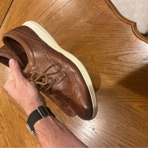 Cole Haan Brown Leather Oxfords with Classic Design